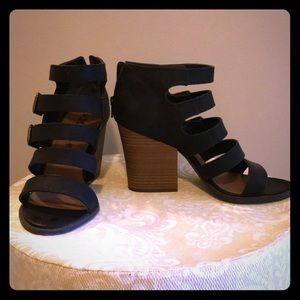 Mudd chunky sandals, Size 9